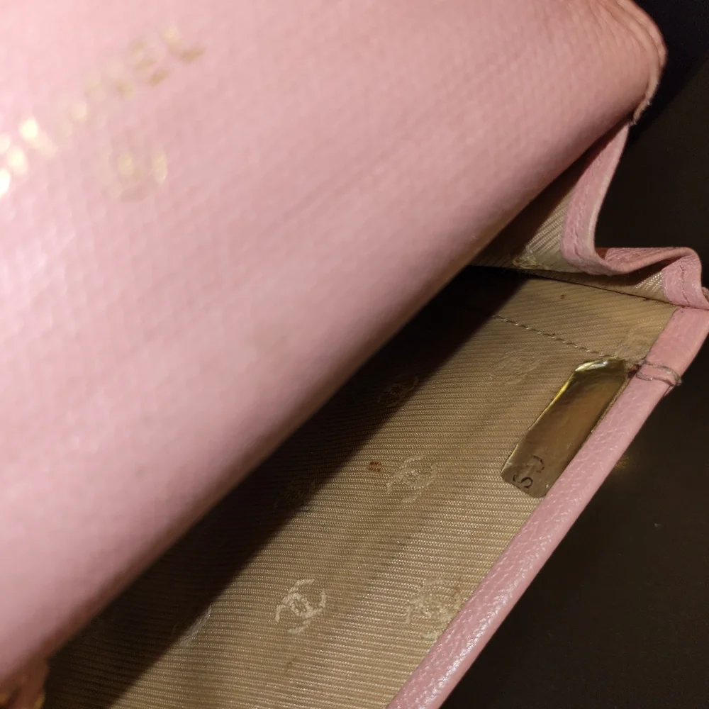 💚❤️SALE!!! CHANEL Pink Card Case/Wallet Caviar key chain - Picture 4 of 9